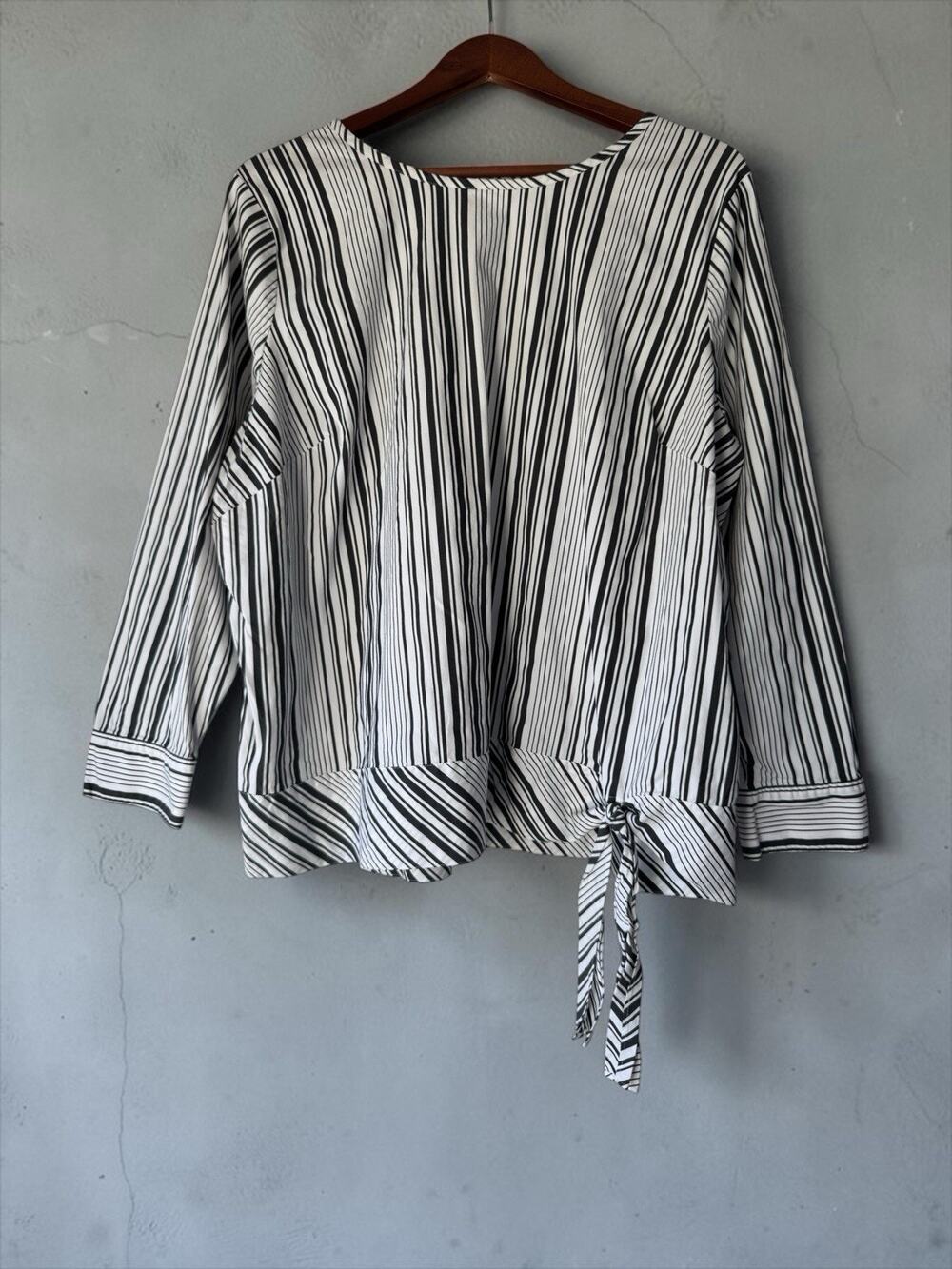 Talbots Women's Striped Long Sleeve Round Neck Tie Hem Blouse Size Plus 2X